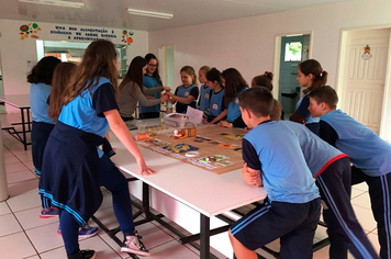 ESCOLA OSÓRIO DUQUE ESTRADA DESENVOLVE PROJETO “O QUE A GENTE CONSOME E NÃO VÊ”.