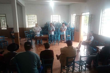 Governo de Cruzaltense organiza serviços de máquinas em mais  uma comunidade