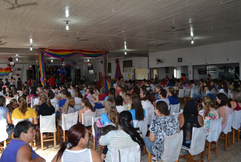 TARDE DA MULHER EM CRUZALTENSE