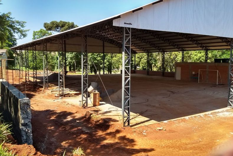 OBRA DO GINASIO DA CAMPININHA DEVE SER CONCLUIDA ATÉ ABRIL.