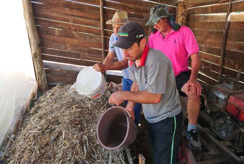 NOVAS REGRAS PARA COMERCIALIZAÇÃO DE VEGETAIS FRESCOS É DEBATIDA COM AGRICULTORES DE CRUZALTENSE.